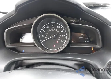 2018 Mazda Mazda3 Sport из США, поврежденный, VIN 3MZBN1K77JM226798